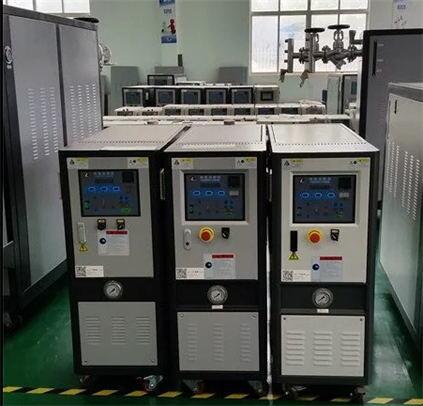 長春高溫油溫加熱機(jī)， 高溫油溫模溫機(jī)，300度高溫油溫機(jī)