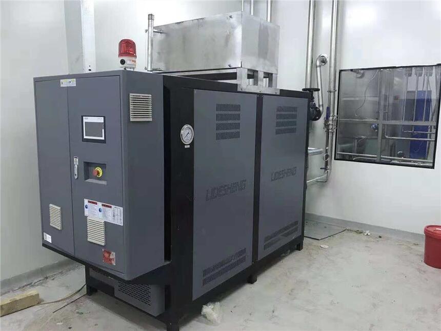 湖北高溫油溫加熱機(jī)， 高溫油溫模溫機(jī)，300度高溫油溫機(jī)